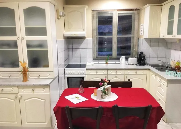 Arany Vendeghaz Apartment
